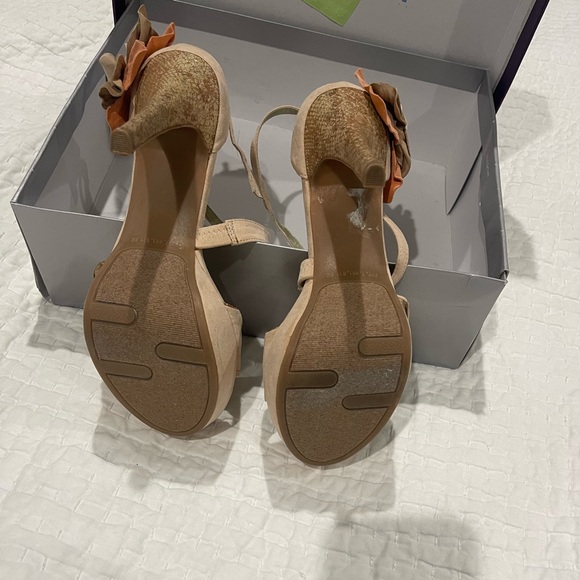 Fergie Footwear. New. Never worn. - Picture 3 of 10